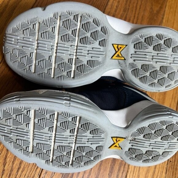 Nike PG 1 Paul George The Bait Basketball Sneakers, Youth Big Boys Size 4 - Picture 8 of 16